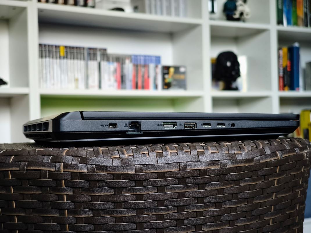 ROG STRIX SCAR 16 (G635)