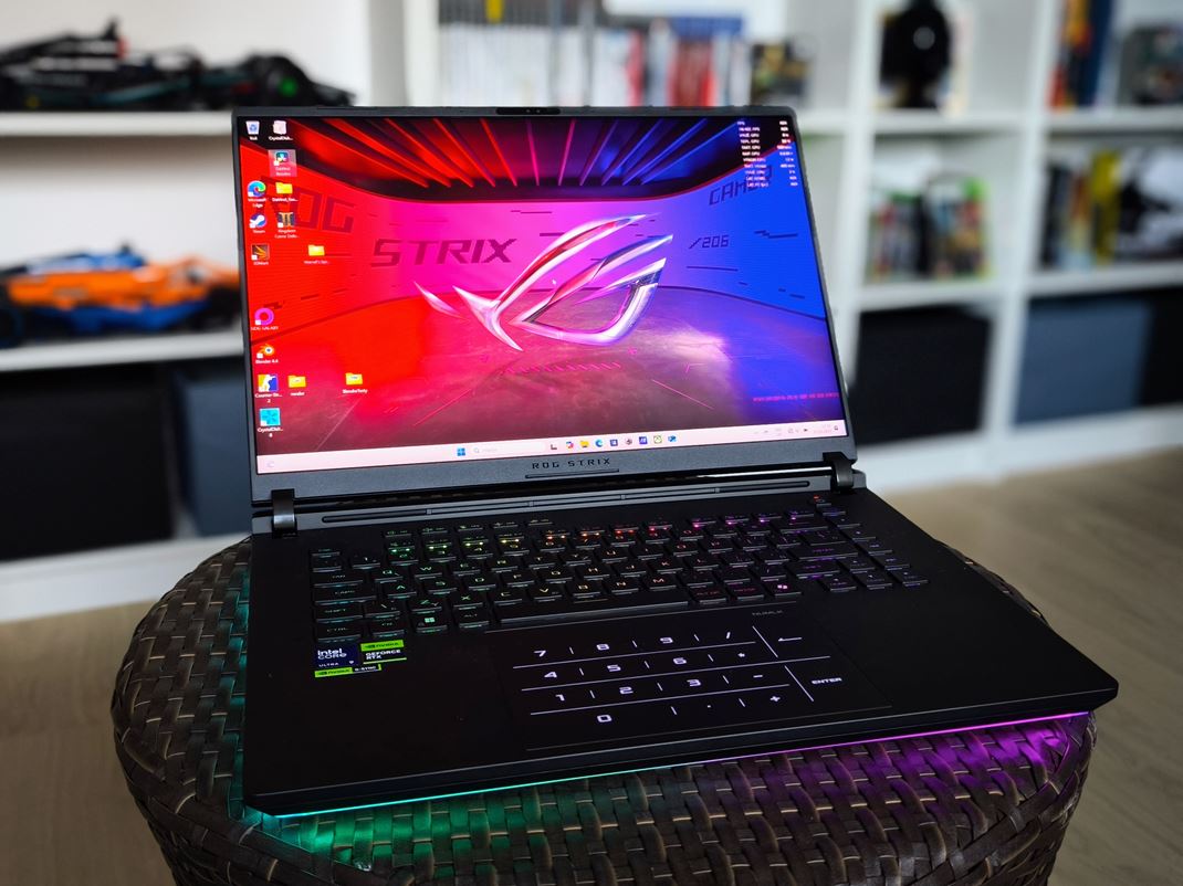 ROG STRIX SCAR 16 (G635)