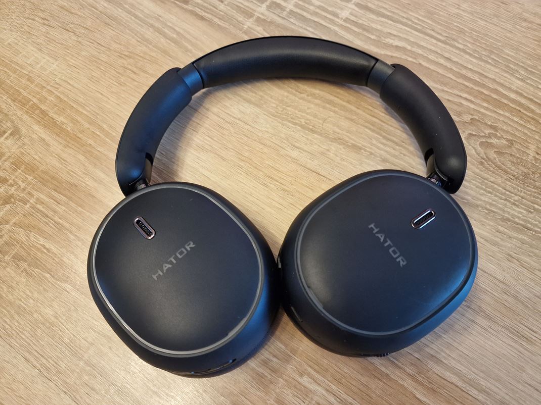 Hator Phoenix 2 Wireless headset akajte dizajnovo pekn a na dotyk kvalitn headset.