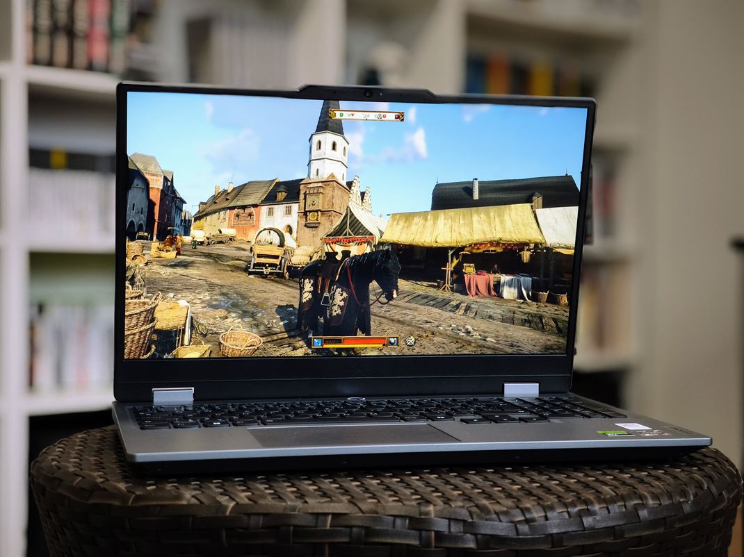 Lenovo LOQ 15ARP9 