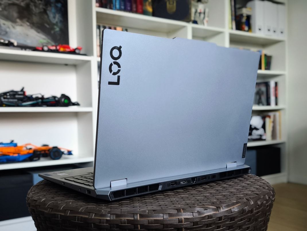 Lenovo LOQ 15ARP9 