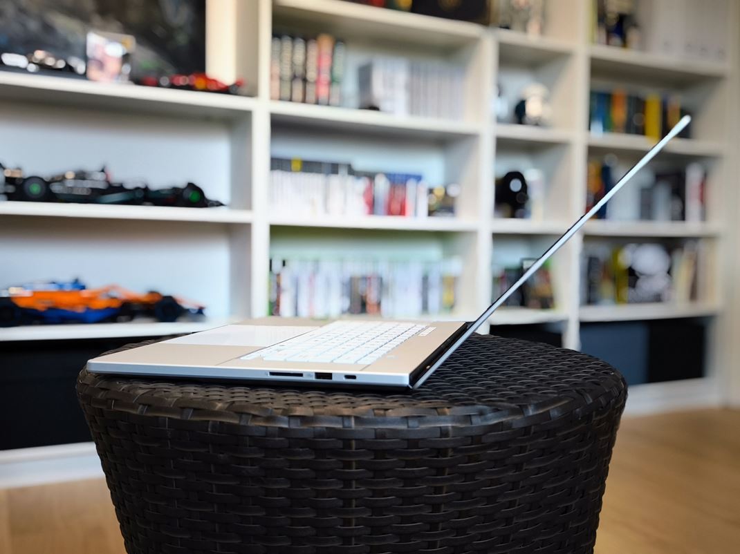 ROG Zephyrus G16 (GU605) 