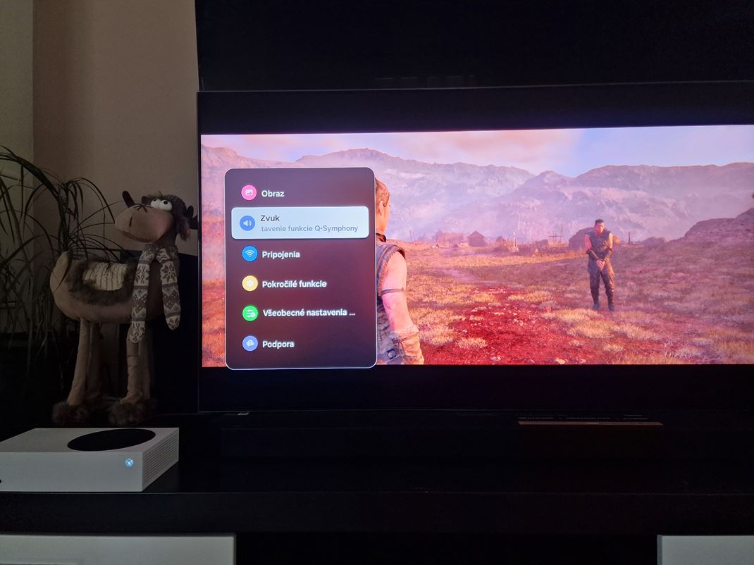 Samsung 55'' QN90F - Mini LED TV Menu nastaven je teraz sce dizajnovo krajie, ale menie a aie sa v tom orientuje.