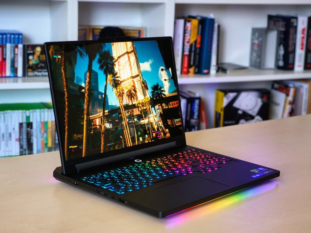 Lenovo Legion Pro 7 (16IAX10H)