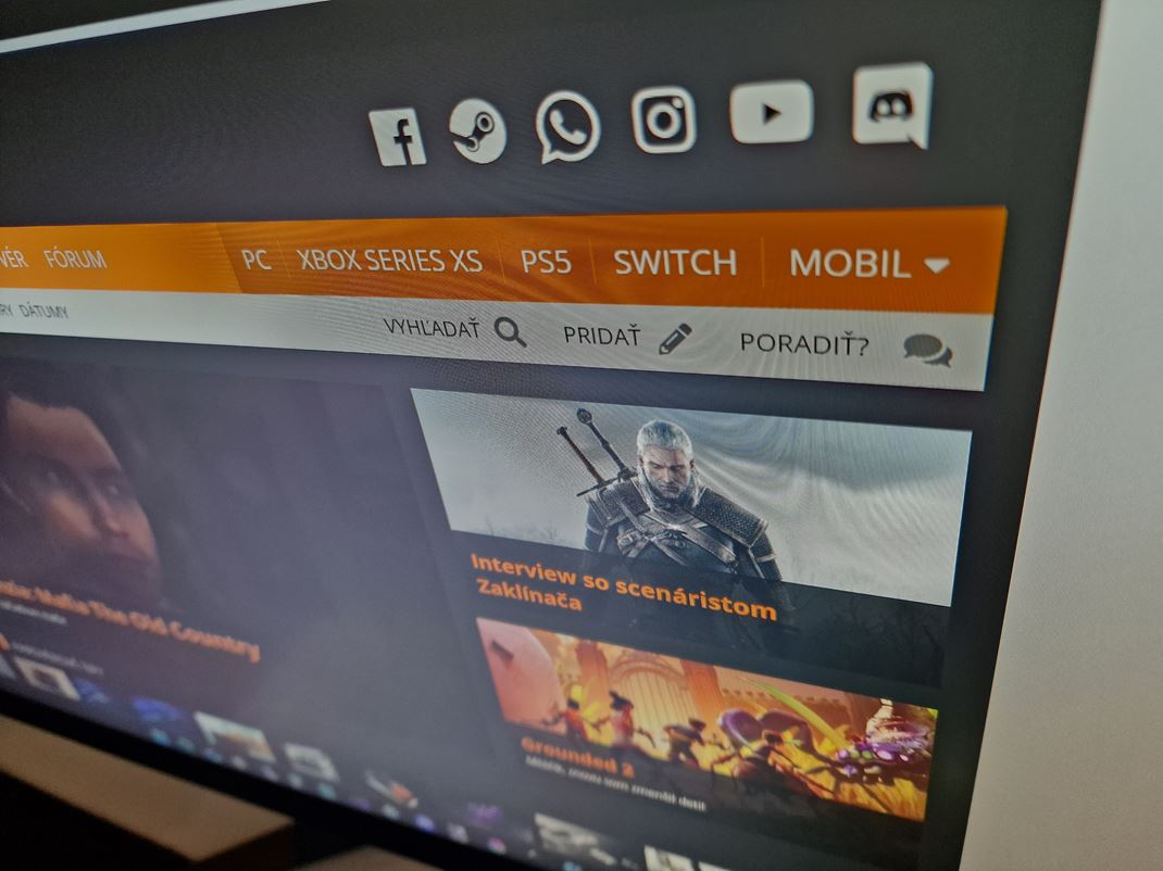 LG 27GS85Q - 1440p / 200Hz monitor Pri vch uhloch akajte skreslenie farieb.