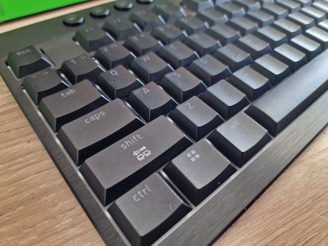 Razer BlackWidow V4 Low-profile Hyperspeed akajte tenk kontrukciu a aj nzke klvesy.