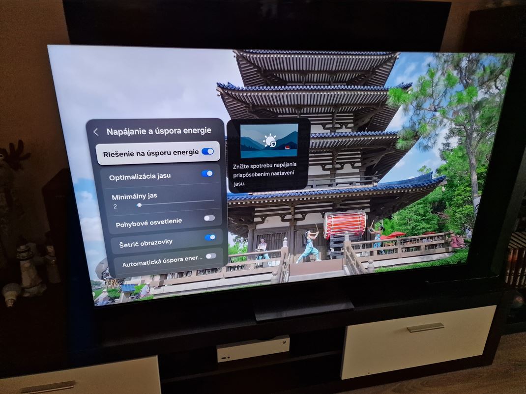 Samsung QN990F 8K TV 