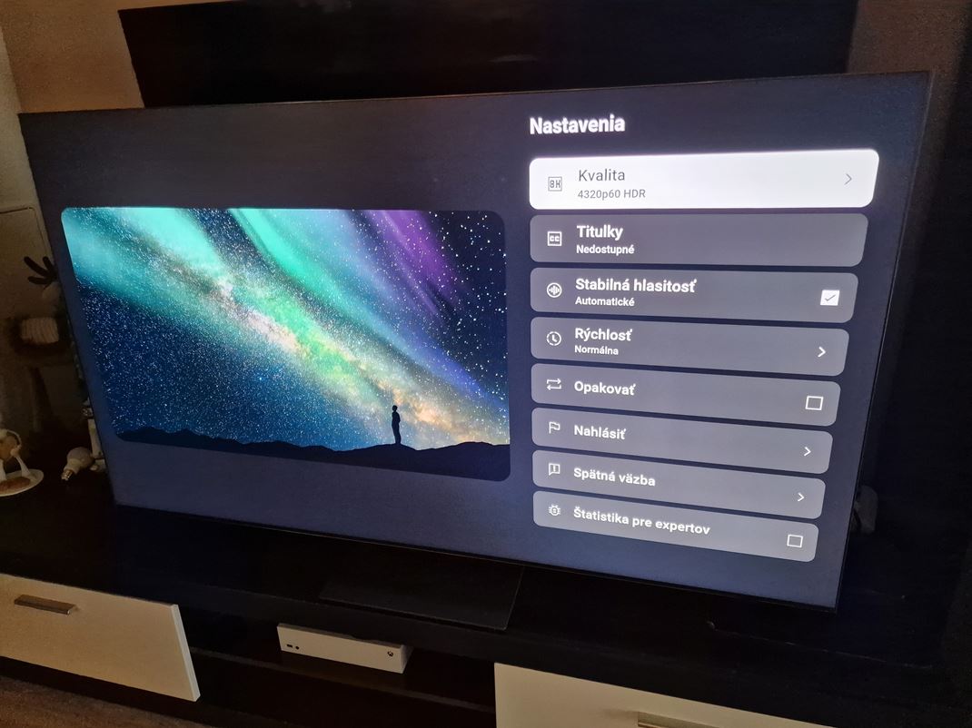Samsung QN990F 8K TV