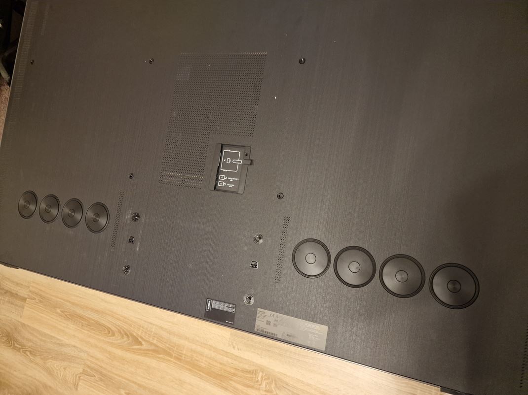 Samsung QN990F 8K TV 