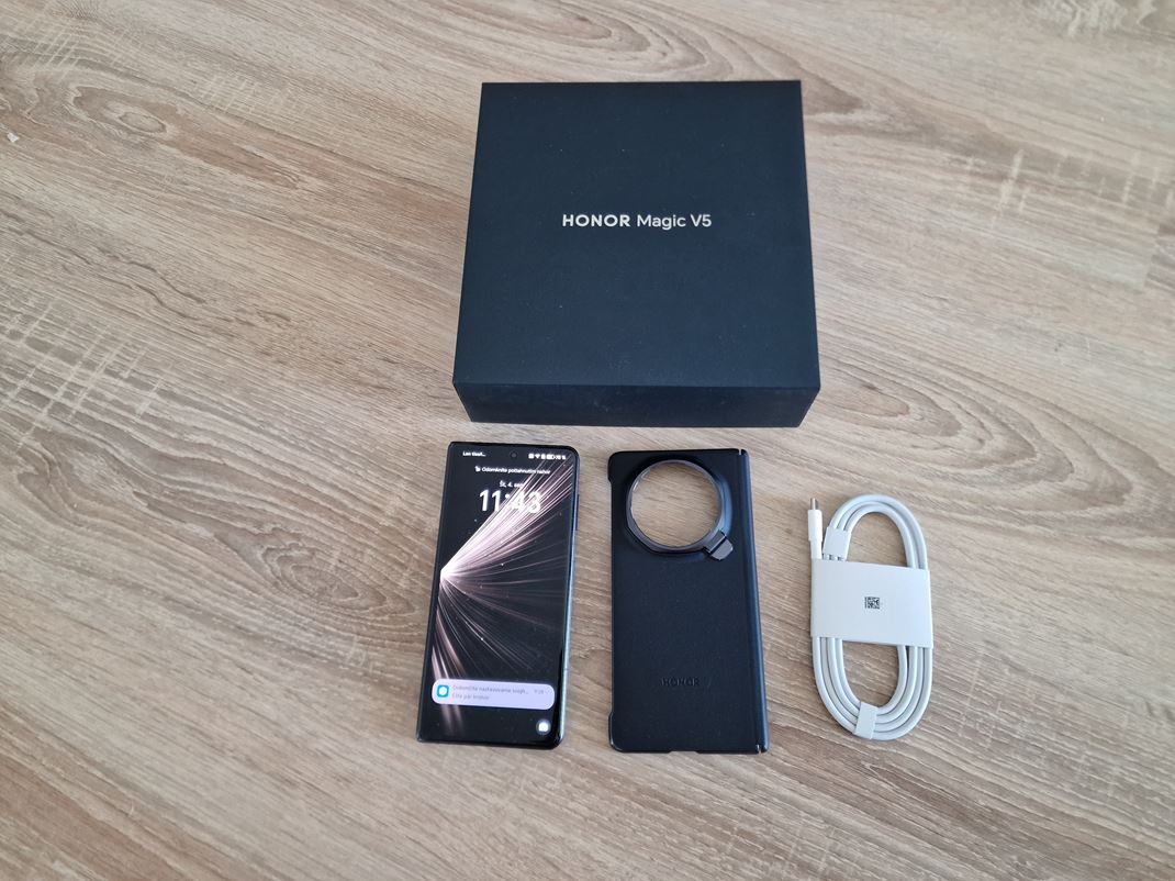 Honor Magic V5