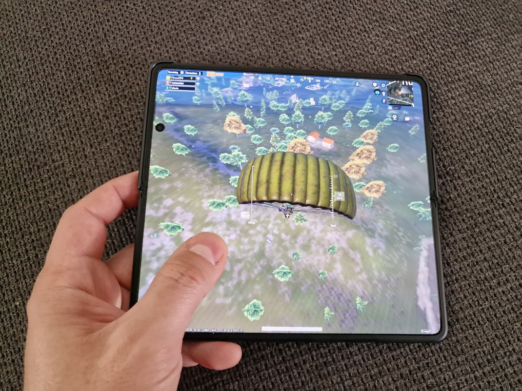 Honor Magic V5 Alebo mobil otvorte a hrte rovno na vekej.