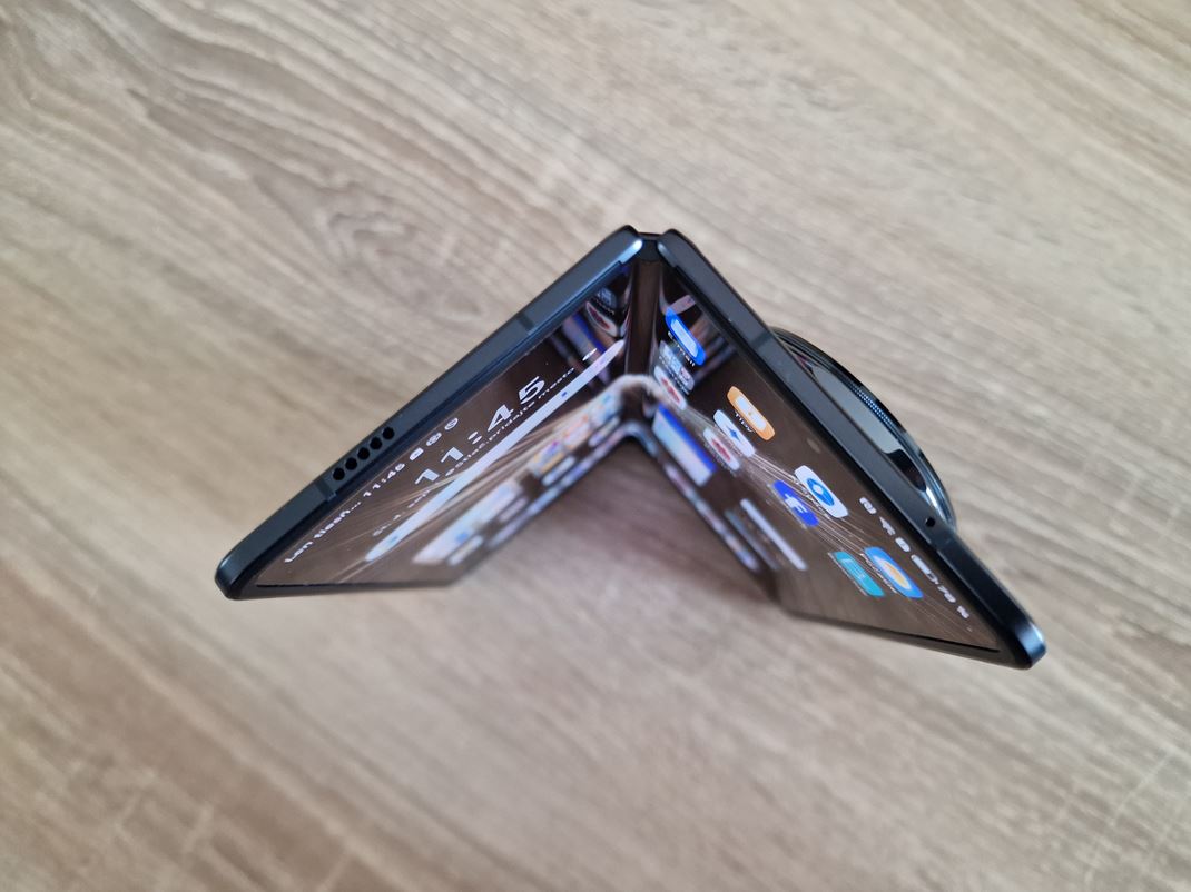Honor Magic V5
