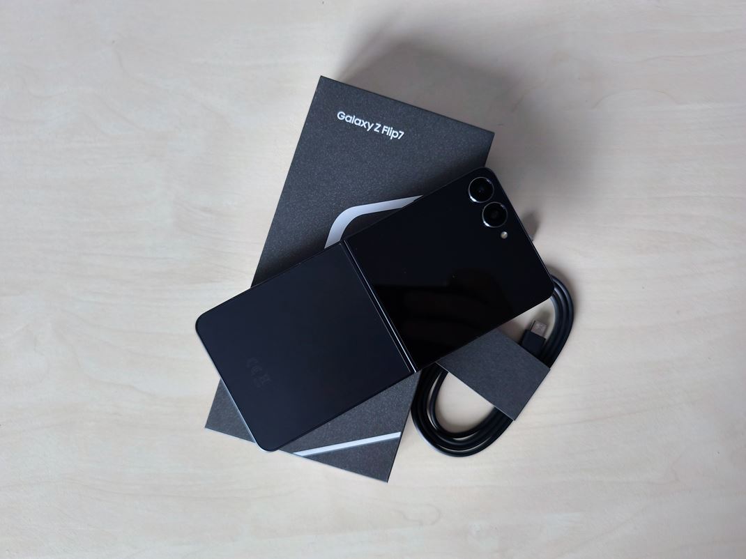 Samsung Galaxy Z Flip7 