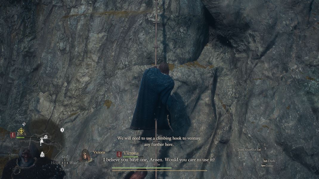 Dragon's Dogma 2: Dark Arisen V skalnatej krajine pomô�e �plhanie pomocou háku s lanom.