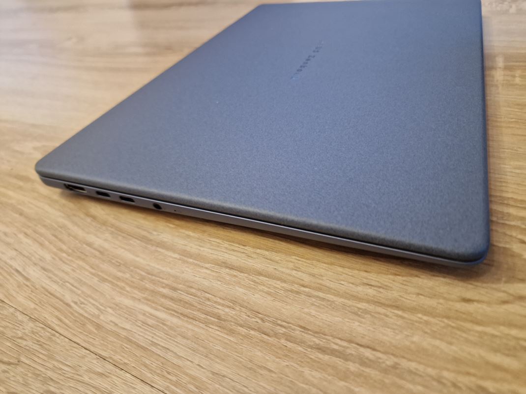 Asus Zenbook 14 