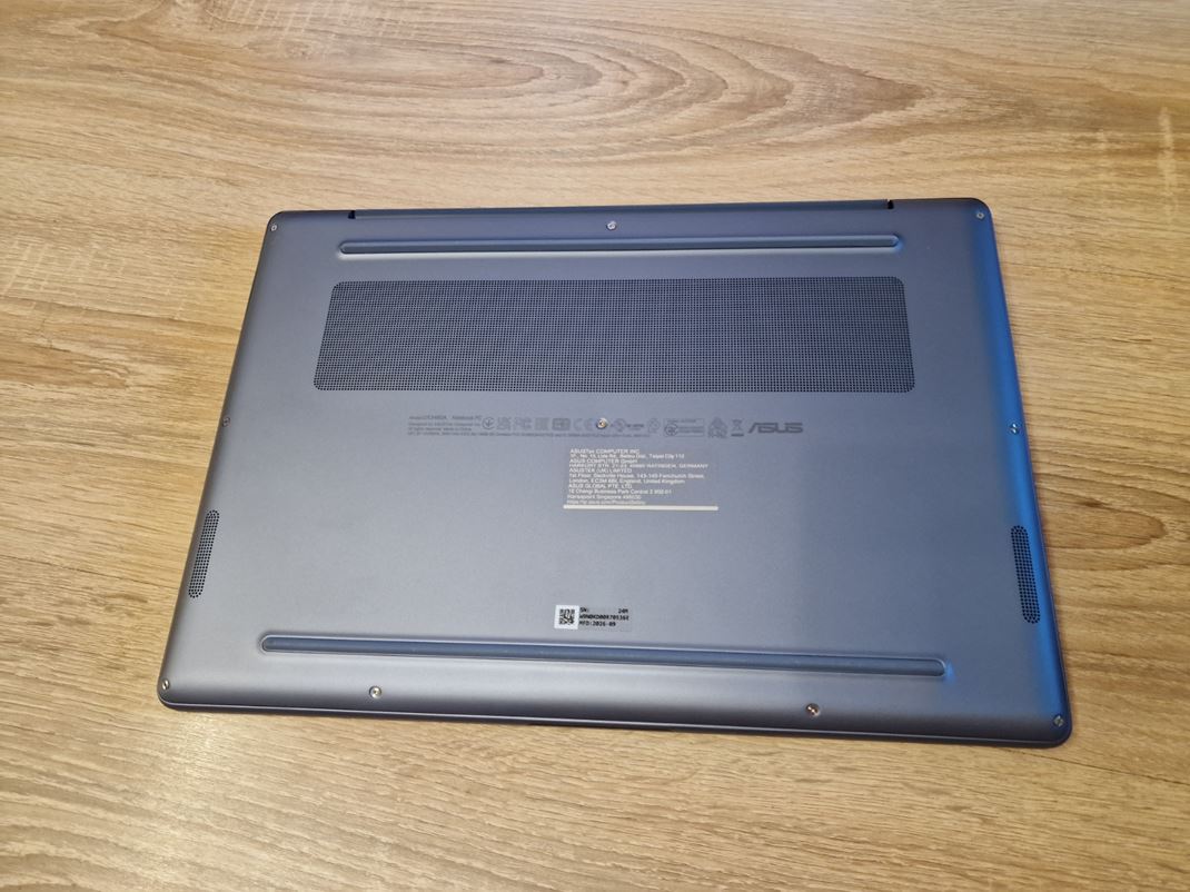 Asus Zenbook 14 