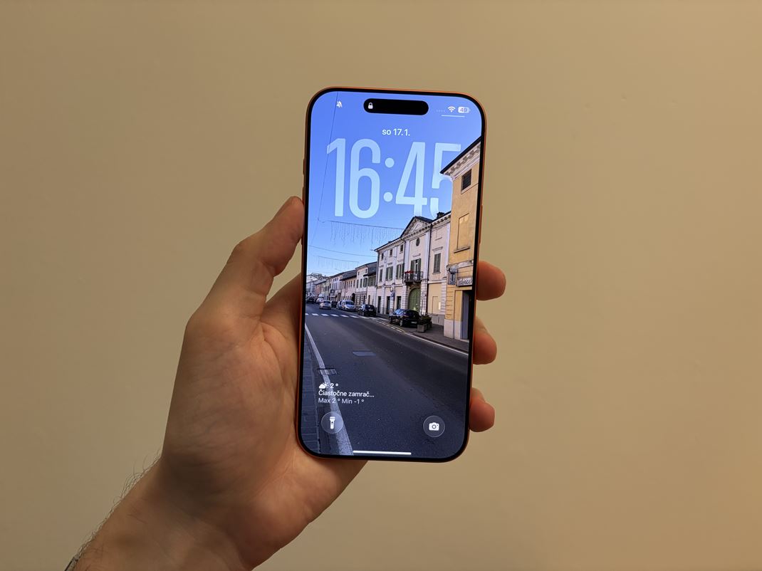 iPhone 17 Pro Max Displej je ve�mi ostr�