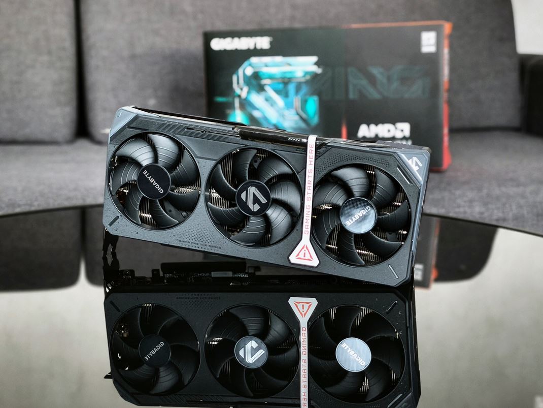 GIGABYTE Radeon RX 9070 XT Gaming OC 16G 