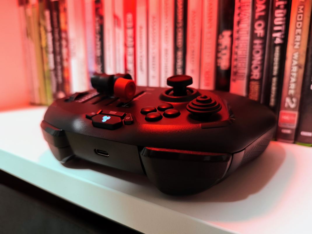 Honeycomb Echo Aviation Controller  