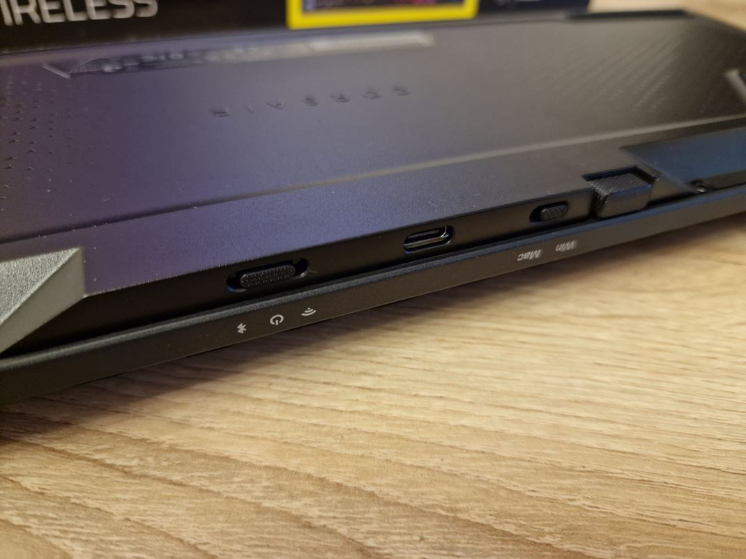 Corsair Vanguard Air 99 Wireless kl�vesnica 