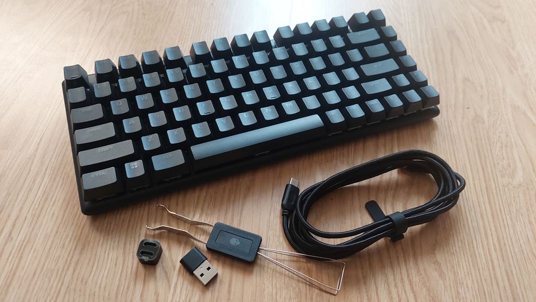 Alienware Pro Wireless Gaming Keyboard 