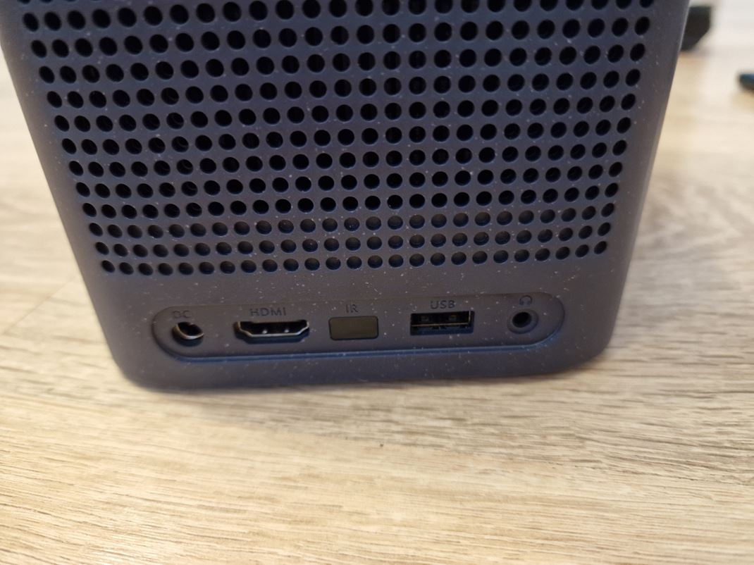 TCL A1s Potorv nie je ve�a, ale z�klad pon�knu.
