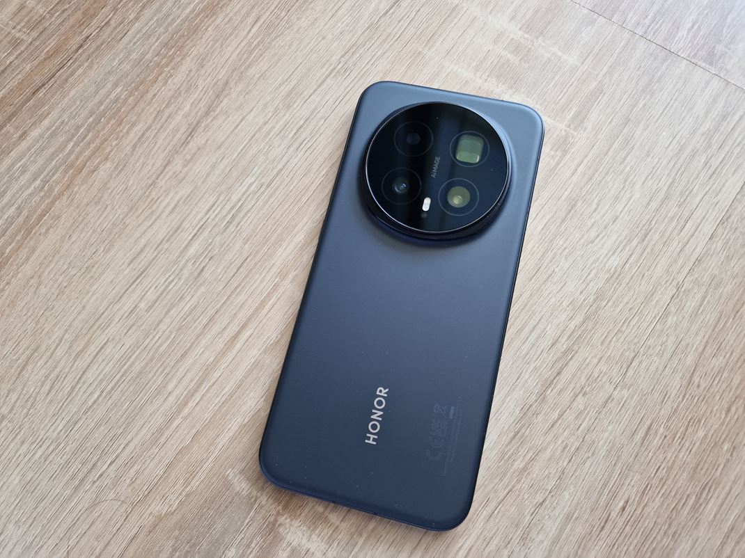 Honor Magic8 Pro Zo zadu je pr�jemn�, ale �akajte viac vyst�pen� kamerov� kruh