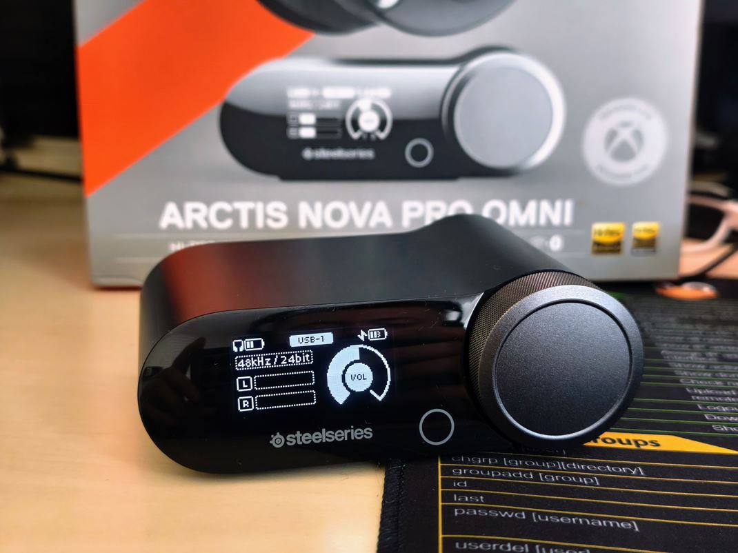 SteelSeries Arctis Nova Pro Omni 