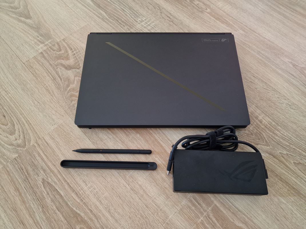 ROG Zephyrus Duo (GX651) 