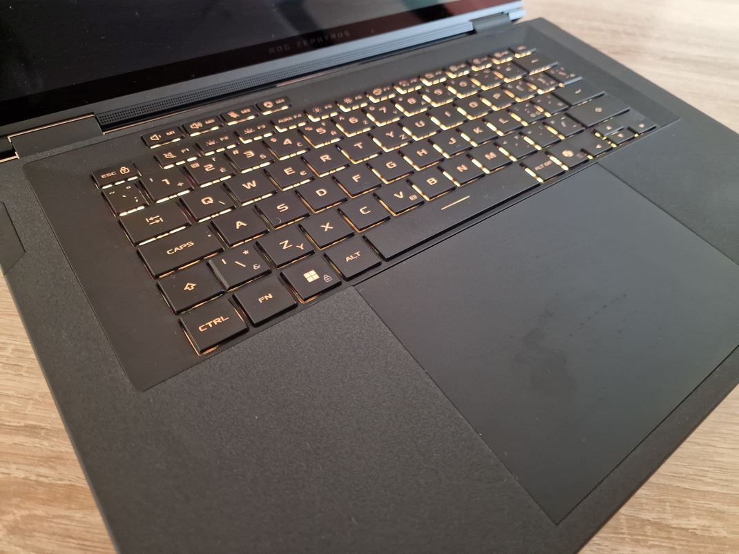 ROG Zephyrus Duo (GX651) 