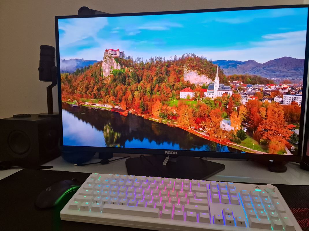 AOC AG326UZD2 - 4K/240Hz OLED