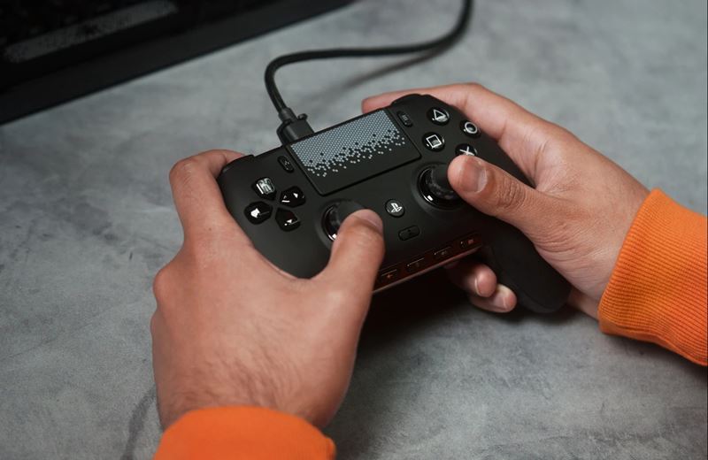 SCUF Omega