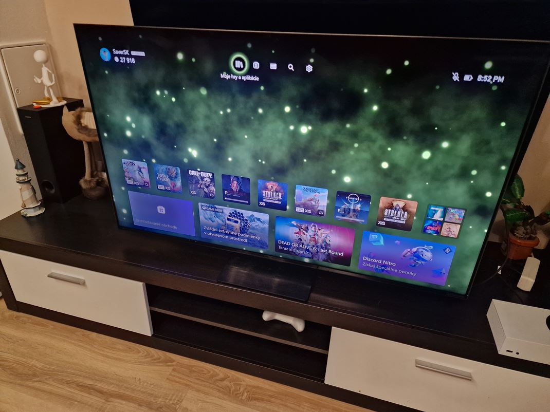 TCL C7L - SQD-Mini LED TV Hern� konzolu si TV rozpozn� a pon�kne aj gamebar funkcie