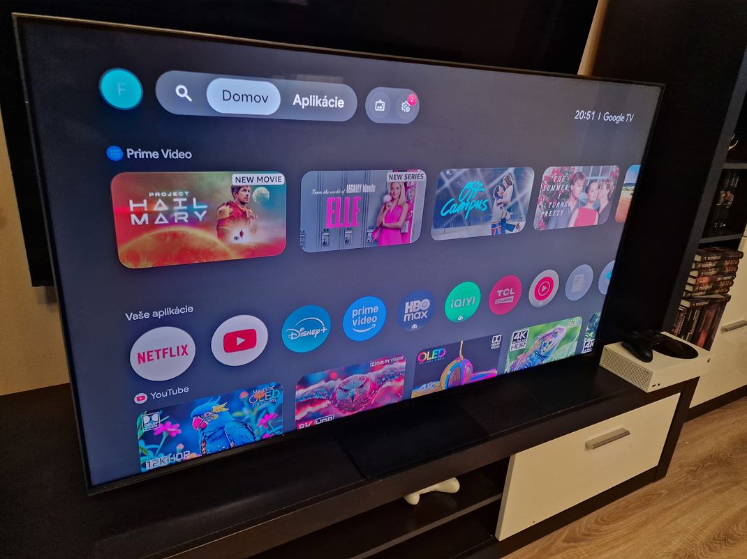TCL C7L - SQD-Mini LED TV Google TV nech�ba a pon�kne v�etko �o by ste potrebovali.