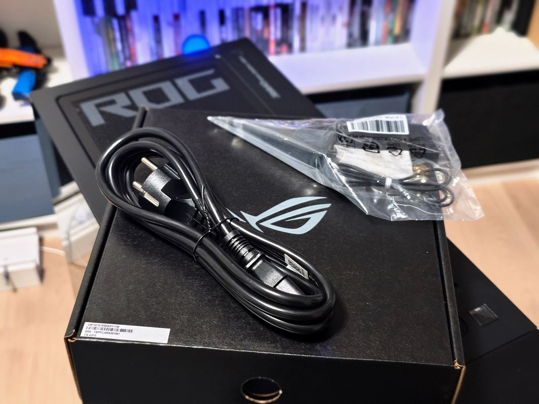 ROG G700 (2025) GM700 