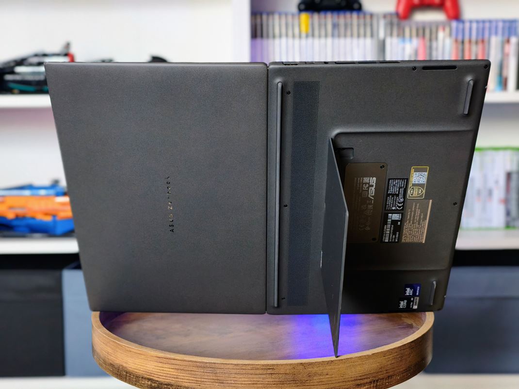 Asus Zenbook DUO UX8407AA 