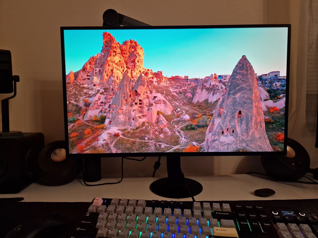 Sony OLED Inzone M10S II monitor Minimalistick� stojan nezavadzia