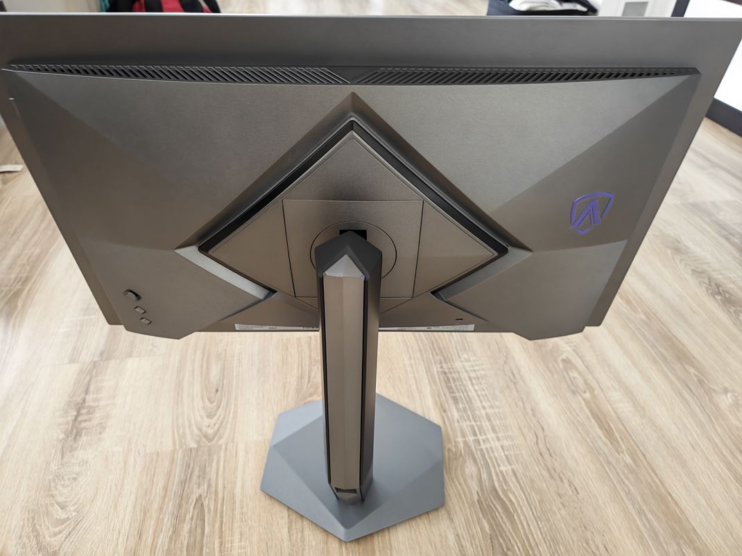 AOC Agon 277QKDC - 540Hz OLED monitor 