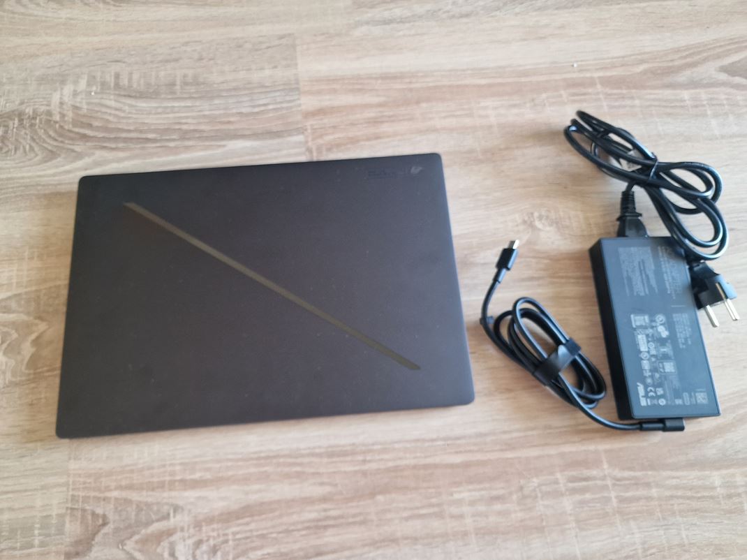 ROG Zephyrus G16 (GU606a) 