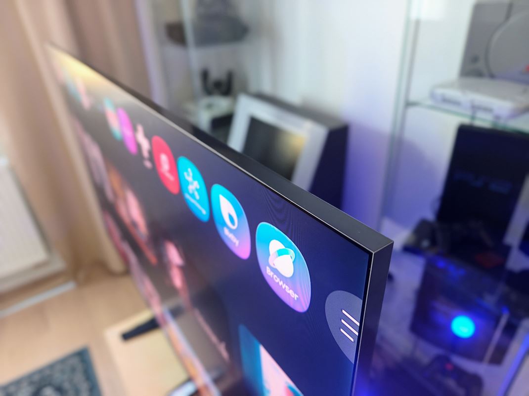 SAMSUNG R95H Micro RGB TV 